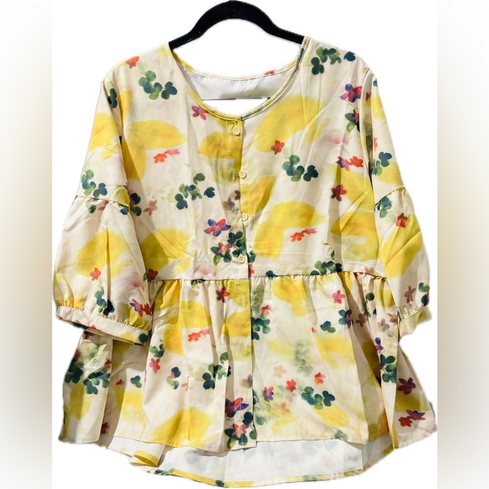 Korean-Style Floral Blouse | Lightweight Polyester | 3/4 Sleeve with Ruffle Hem